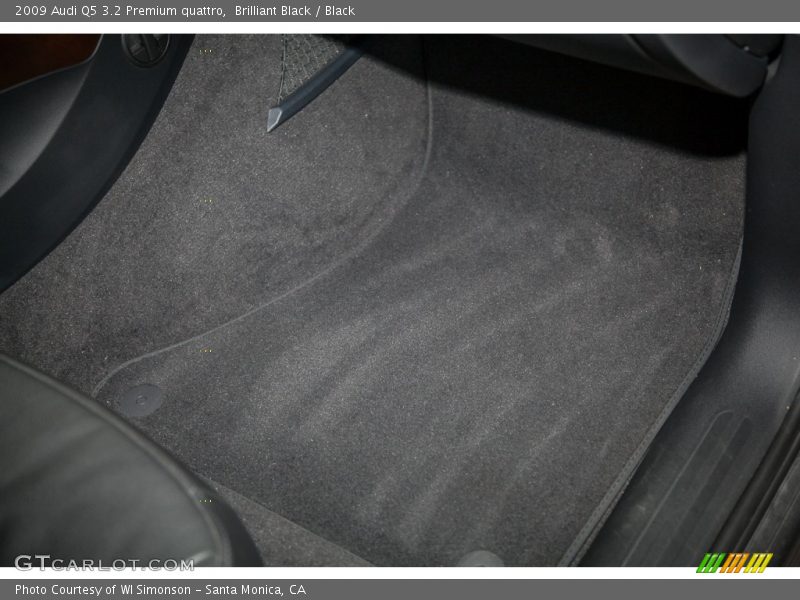 Brilliant Black / Black 2009 Audi Q5 3.2 Premium quattro