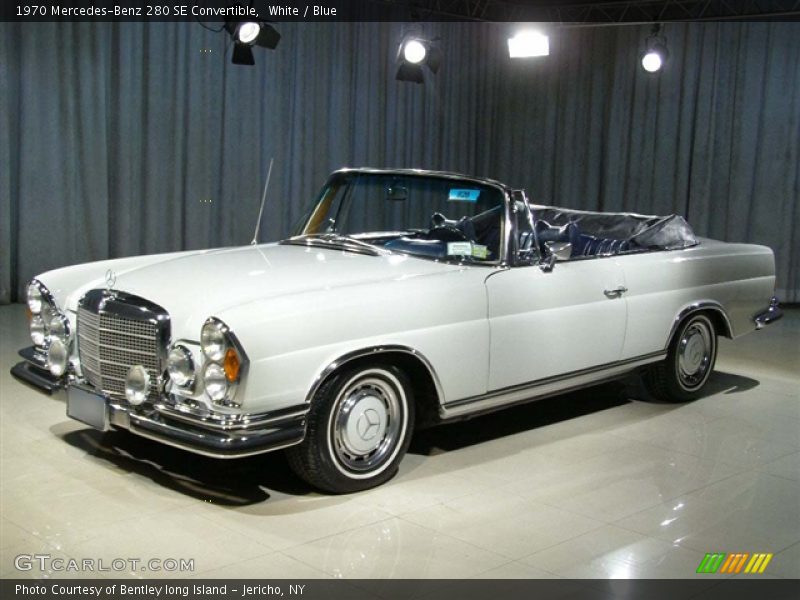 White / Blue 1970 Mercedes-Benz 280 SE Convertible