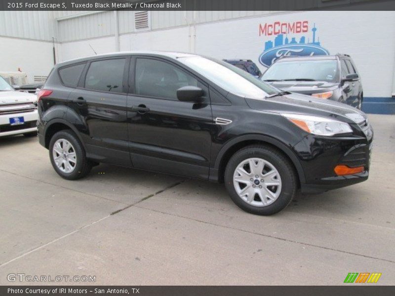 Tuxedo Black Metallic / Charcoal Black 2015 Ford Escape S