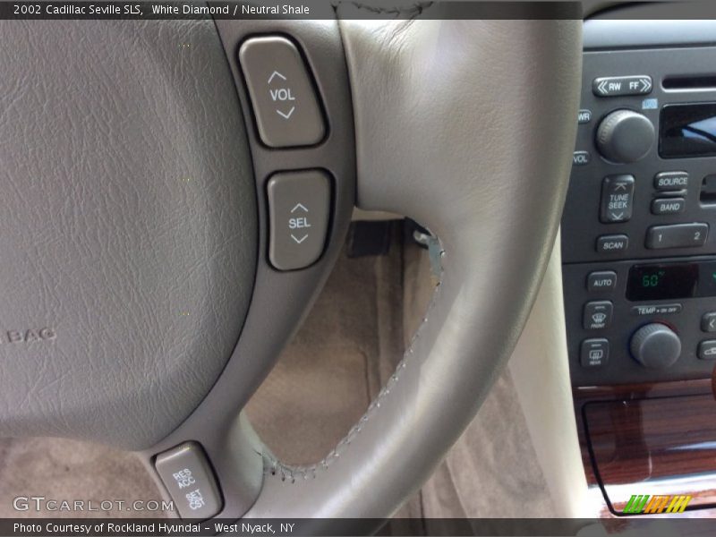 White Diamond / Neutral Shale 2002 Cadillac Seville SLS
