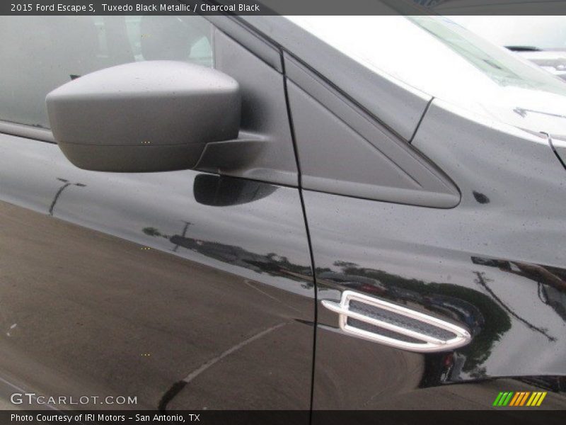 Tuxedo Black Metallic / Charcoal Black 2015 Ford Escape S