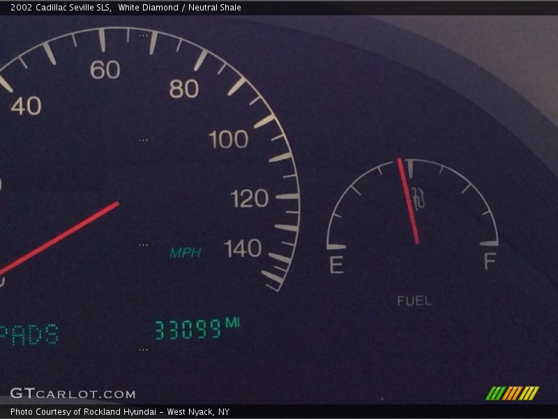 White Diamond / Neutral Shale 2002 Cadillac Seville SLS