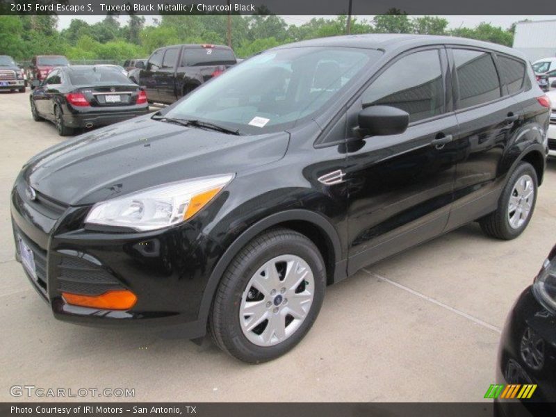 Tuxedo Black Metallic / Charcoal Black 2015 Ford Escape S