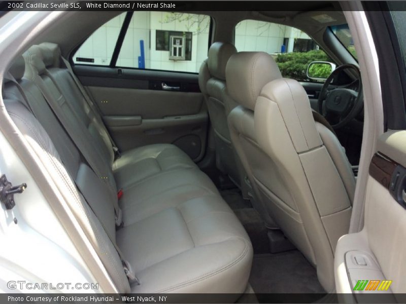 White Diamond / Neutral Shale 2002 Cadillac Seville SLS