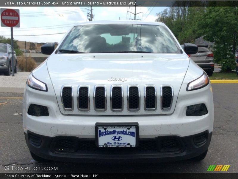 Bright White / Iceland - Black/Iceland Gray 2014 Jeep Cherokee Sport 4x4