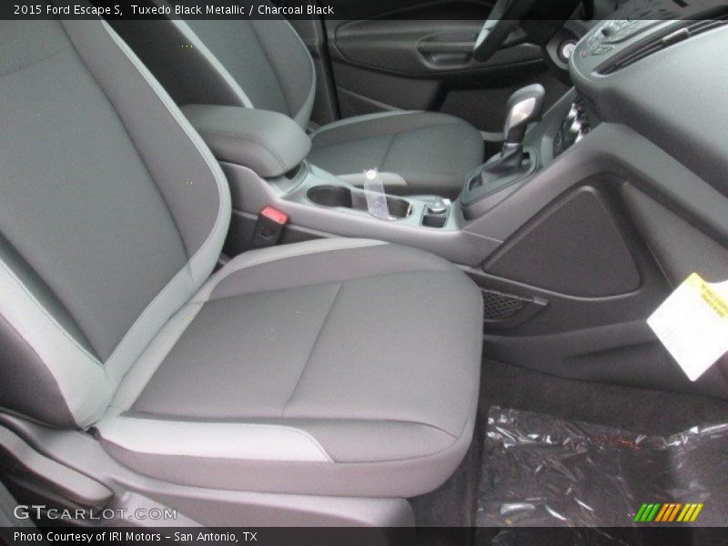 Tuxedo Black Metallic / Charcoal Black 2015 Ford Escape S