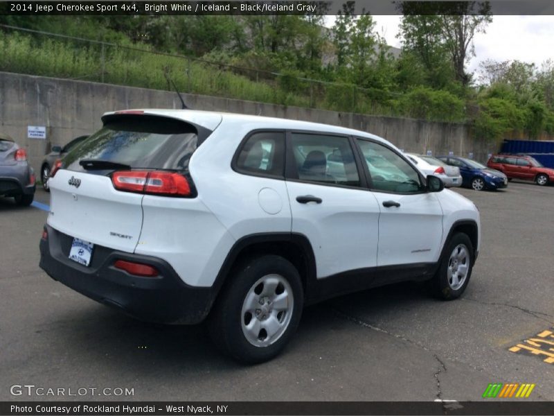 Bright White / Iceland - Black/Iceland Gray 2014 Jeep Cherokee Sport 4x4
