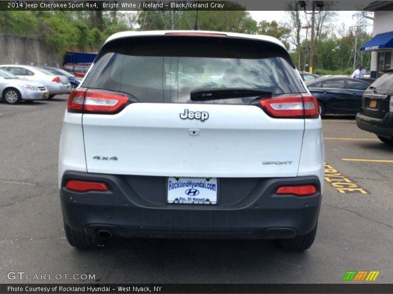Bright White / Iceland - Black/Iceland Gray 2014 Jeep Cherokee Sport 4x4