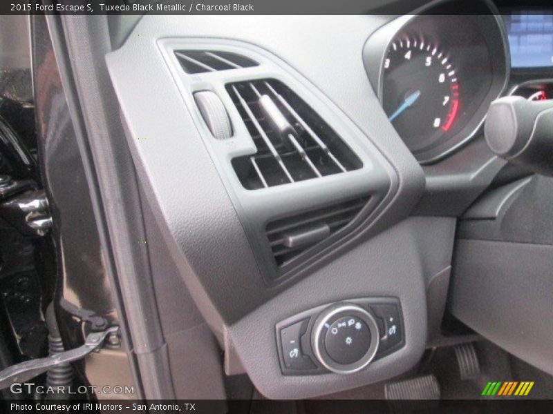 Tuxedo Black Metallic / Charcoal Black 2015 Ford Escape S