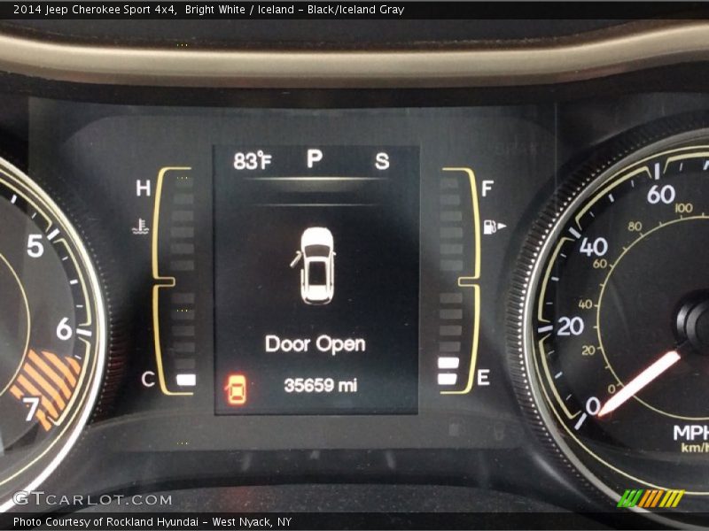 Bright White / Iceland - Black/Iceland Gray 2014 Jeep Cherokee Sport 4x4