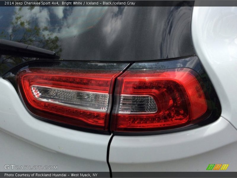 Bright White / Iceland - Black/Iceland Gray 2014 Jeep Cherokee Sport 4x4