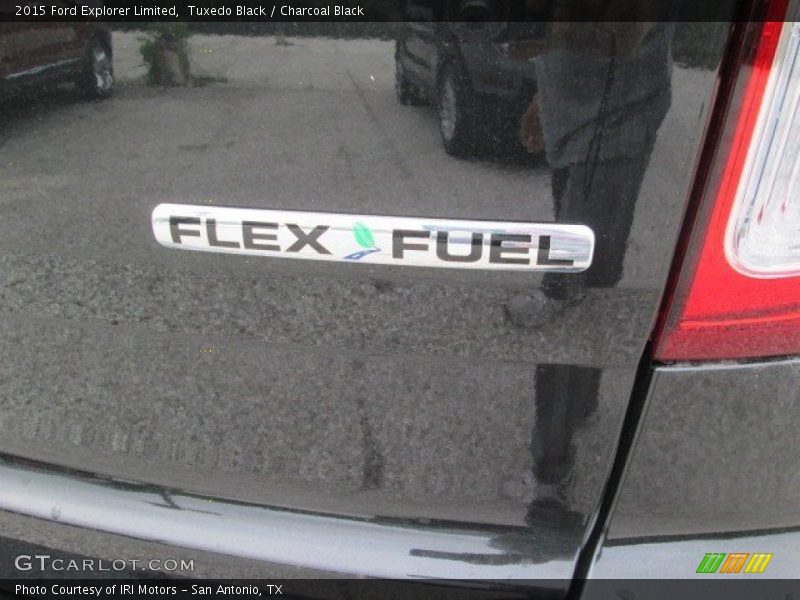 Tuxedo Black / Charcoal Black 2015 Ford Explorer Limited