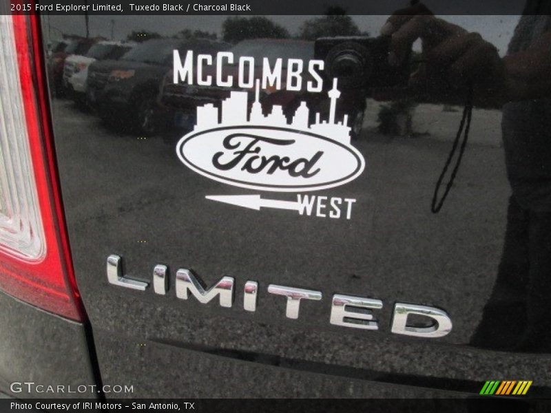 Tuxedo Black / Charcoal Black 2015 Ford Explorer Limited