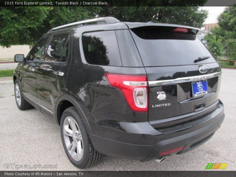 Tuxedo Black / Charcoal Black 2015 Ford Explorer Limited