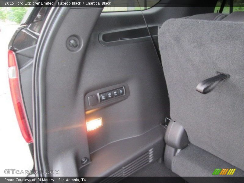 Tuxedo Black / Charcoal Black 2015 Ford Explorer Limited