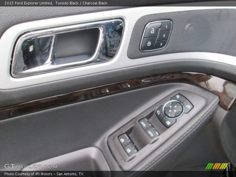 Tuxedo Black / Charcoal Black 2015 Ford Explorer Limited