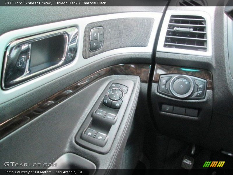 Tuxedo Black / Charcoal Black 2015 Ford Explorer Limited