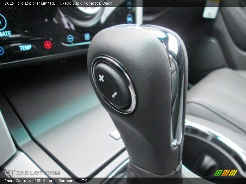 Tuxedo Black / Charcoal Black 2015 Ford Explorer Limited