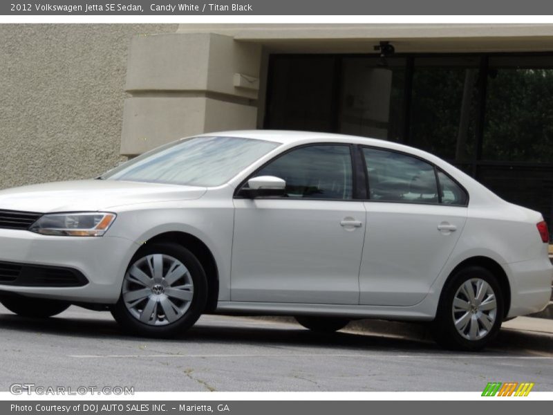 Candy White / Titan Black 2012 Volkswagen Jetta SE Sedan