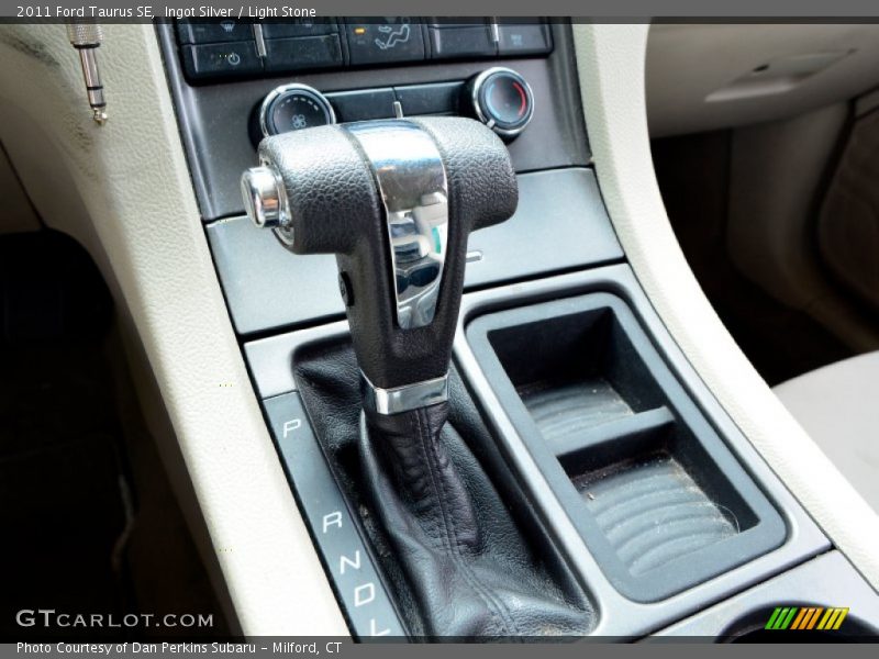 Ingot Silver / Light Stone 2011 Ford Taurus SE