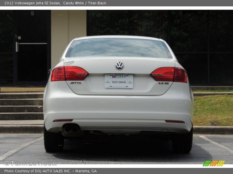 Candy White / Titan Black 2012 Volkswagen Jetta SE Sedan