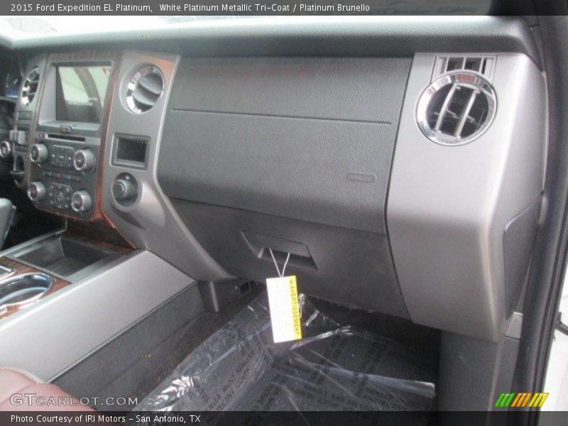 White Platinum Metallic Tri-Coat / Platinum Brunello 2015 Ford Expedition EL Platinum