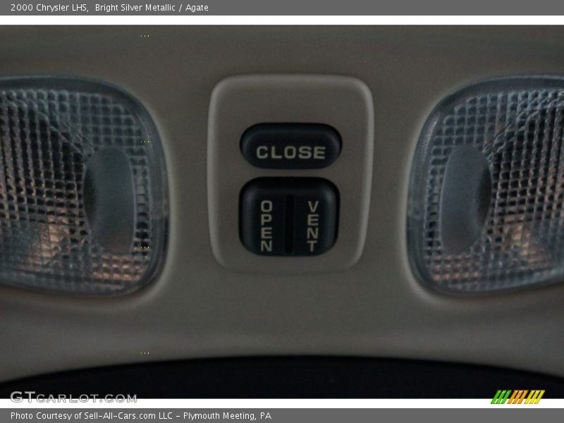 Bright Silver Metallic / Agate 2000 Chrysler LHS
