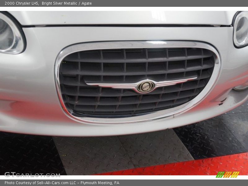 Bright Silver Metallic / Agate 2000 Chrysler LHS