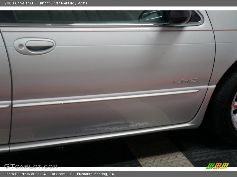 Bright Silver Metallic / Agate 2000 Chrysler LHS