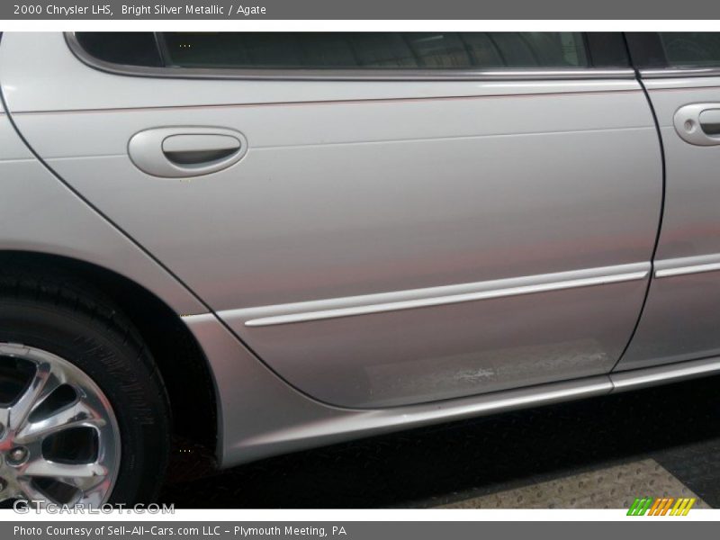 Bright Silver Metallic / Agate 2000 Chrysler LHS