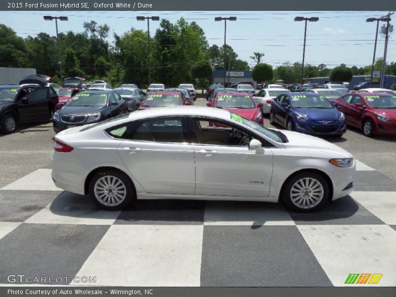 Oxford White / Dune 2015 Ford Fusion Hybrid SE