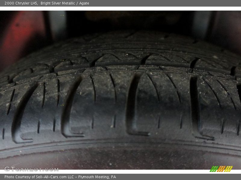 Bright Silver Metallic / Agate 2000 Chrysler LHS
