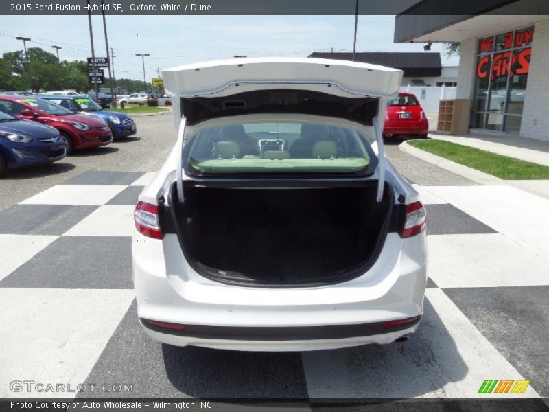 Oxford White / Dune 2015 Ford Fusion Hybrid SE
