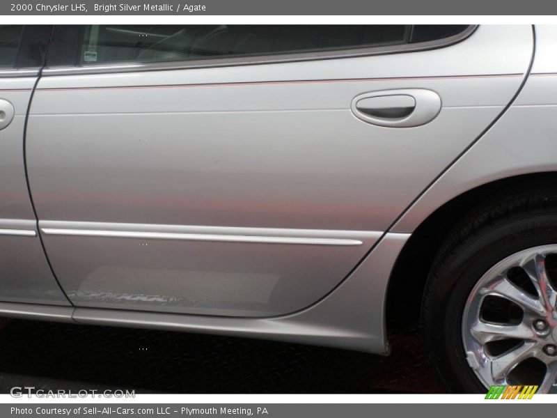 Bright Silver Metallic / Agate 2000 Chrysler LHS