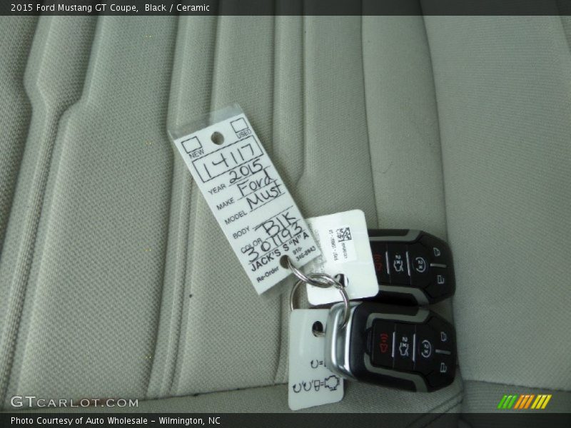Black / Ceramic 2015 Ford Mustang GT Coupe