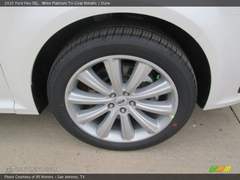 White Platinum Tri-Coat Metallic / Dune 2015 Ford Flex SEL