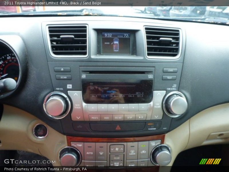 Black / Sand Beige 2011 Toyota Highlander Limited 4WD