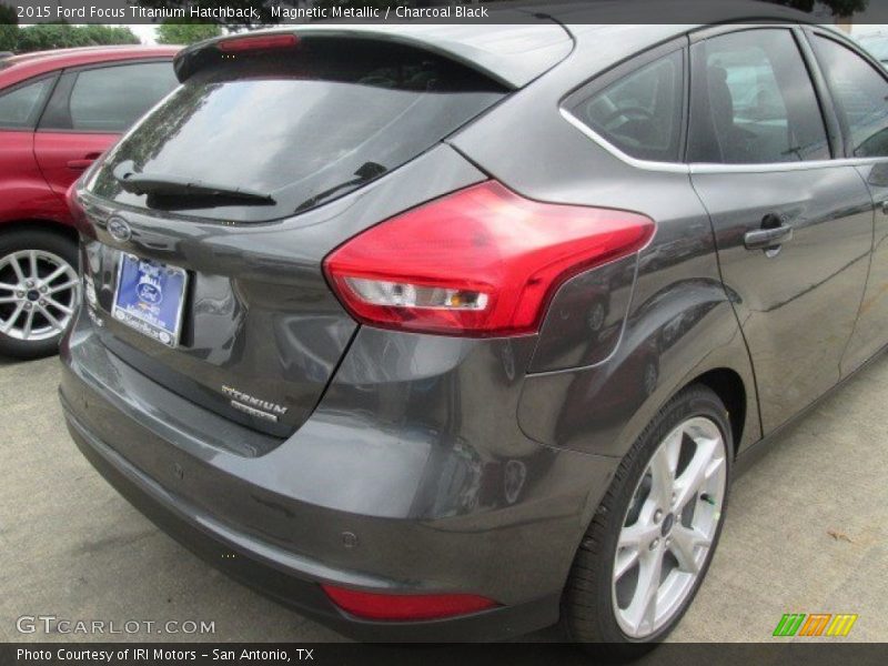 Magnetic Metallic / Charcoal Black 2015 Ford Focus Titanium Hatchback