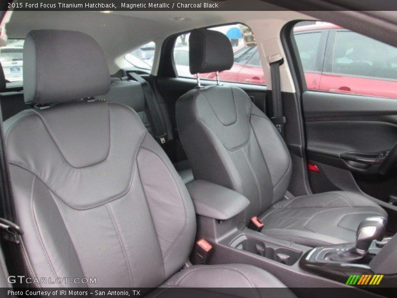 Magnetic Metallic / Charcoal Black 2015 Ford Focus Titanium Hatchback