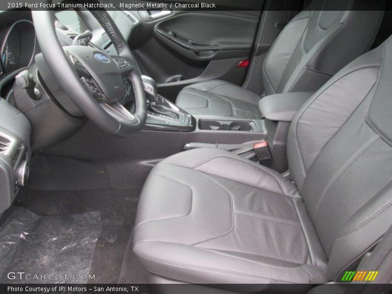 Magnetic Metallic / Charcoal Black 2015 Ford Focus Titanium Hatchback