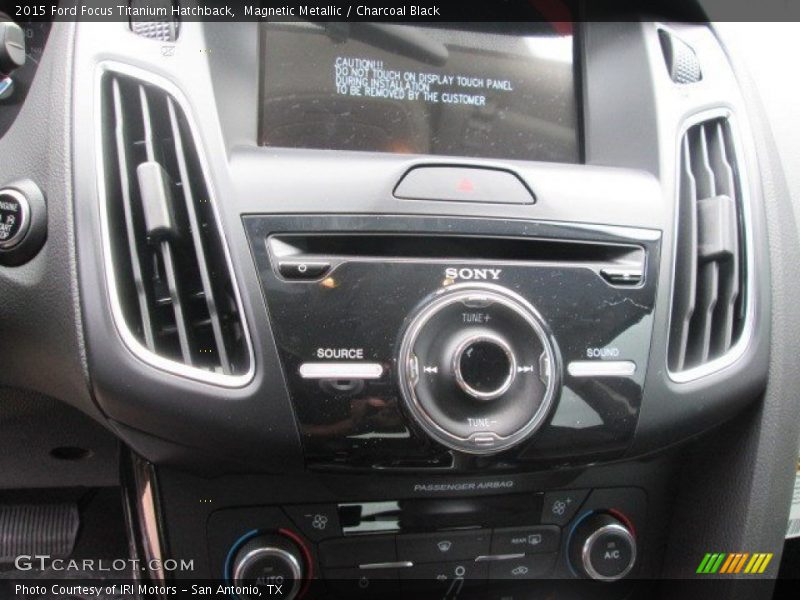Magnetic Metallic / Charcoal Black 2015 Ford Focus Titanium Hatchback