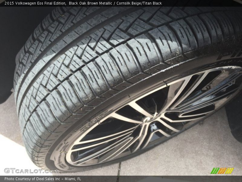 Black Oak Brown Metallic / Cornsilk Beige/Titan Black 2015 Volkswagen Eos Final Edition