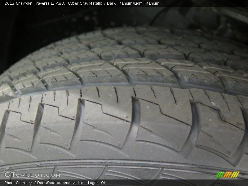 Cyber Gray Metallic / Dark Titanium/Light Titanium 2013 Chevrolet Traverse LS AWD