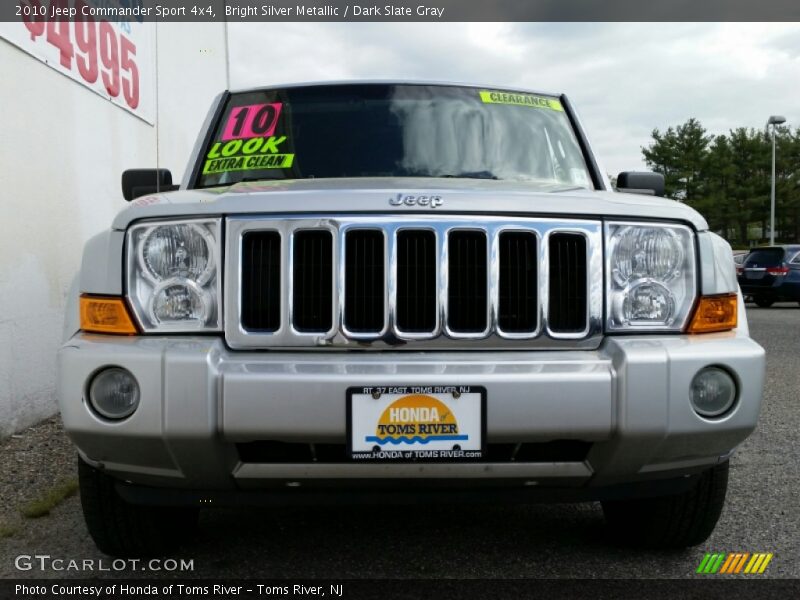 Bright Silver Metallic / Dark Slate Gray 2010 Jeep Commander Sport 4x4
