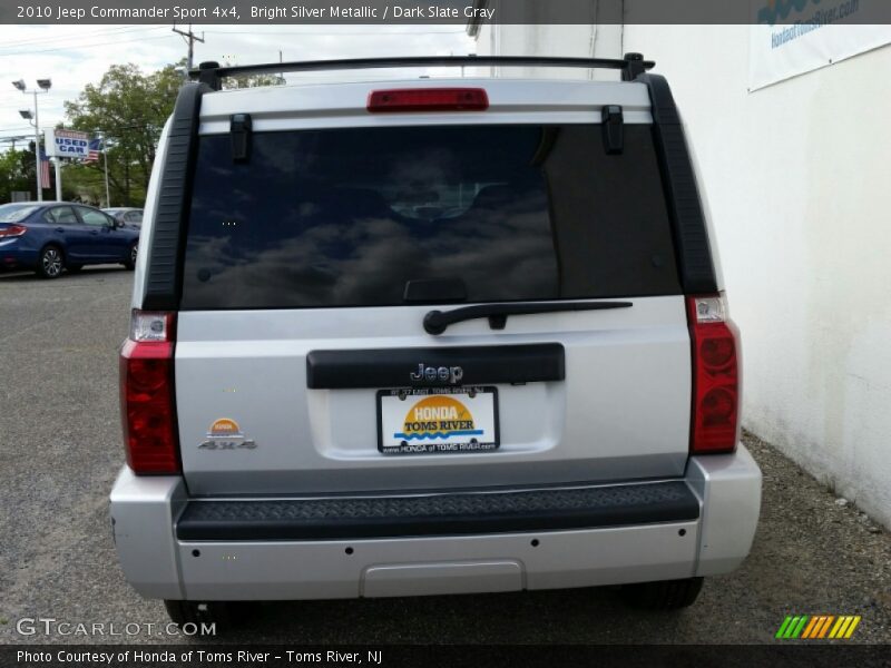 Bright Silver Metallic / Dark Slate Gray 2010 Jeep Commander Sport 4x4