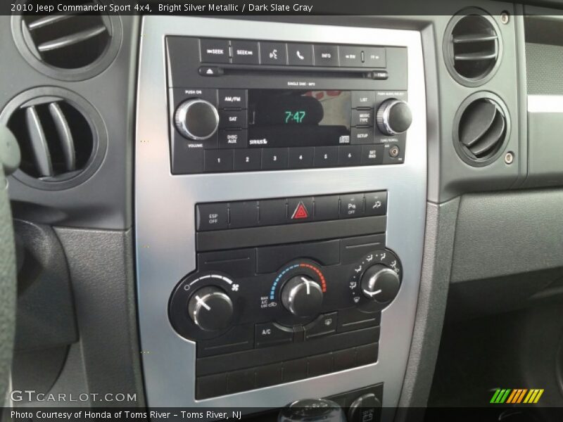 Bright Silver Metallic / Dark Slate Gray 2010 Jeep Commander Sport 4x4