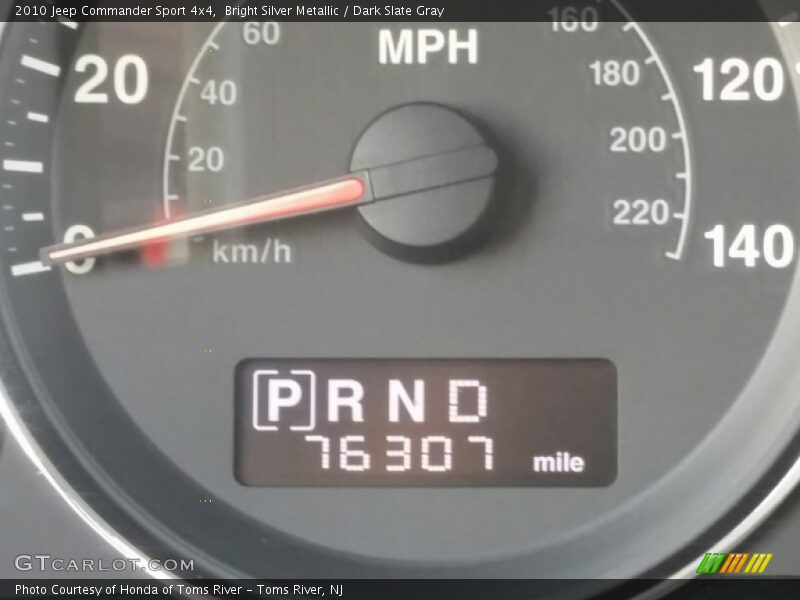 Bright Silver Metallic / Dark Slate Gray 2010 Jeep Commander Sport 4x4