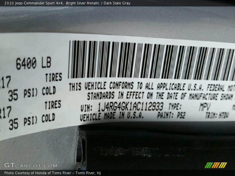 Bright Silver Metallic / Dark Slate Gray 2010 Jeep Commander Sport 4x4