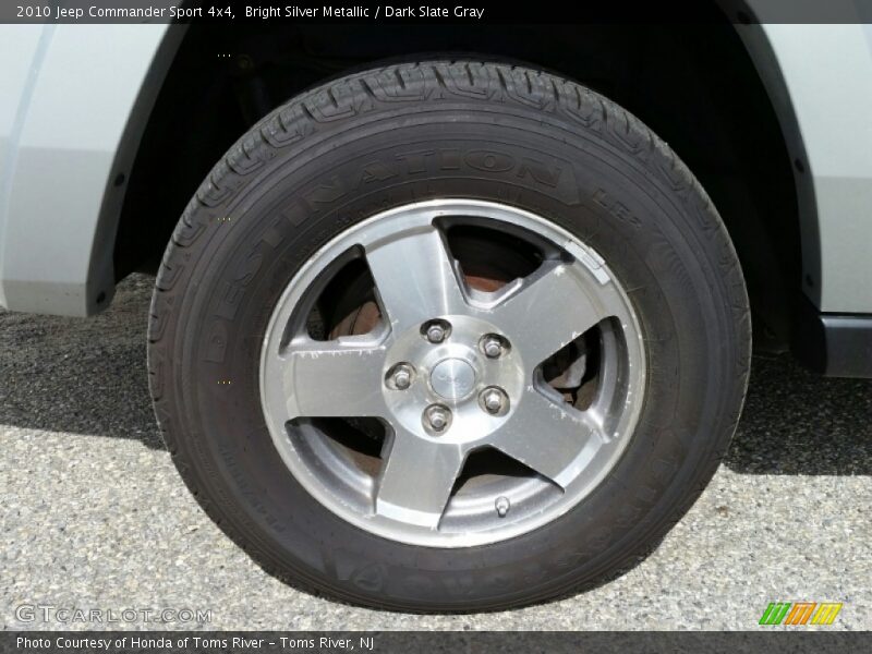 Bright Silver Metallic / Dark Slate Gray 2010 Jeep Commander Sport 4x4