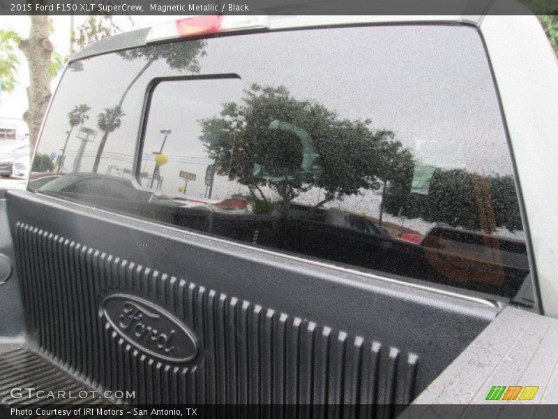 Magnetic Metallic / Black 2015 Ford F150 XLT SuperCrew